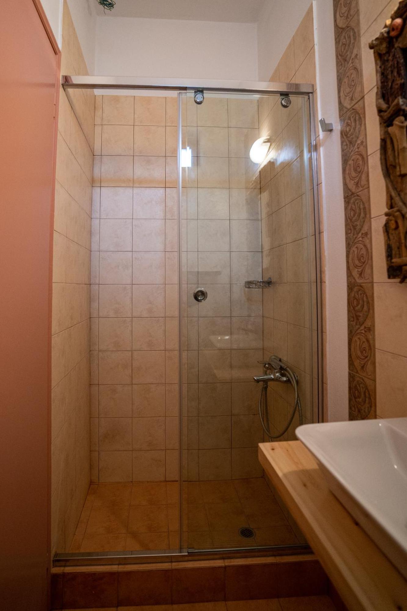 Гостьовий будинок Chara House Скутаріон Екстер'єр фото